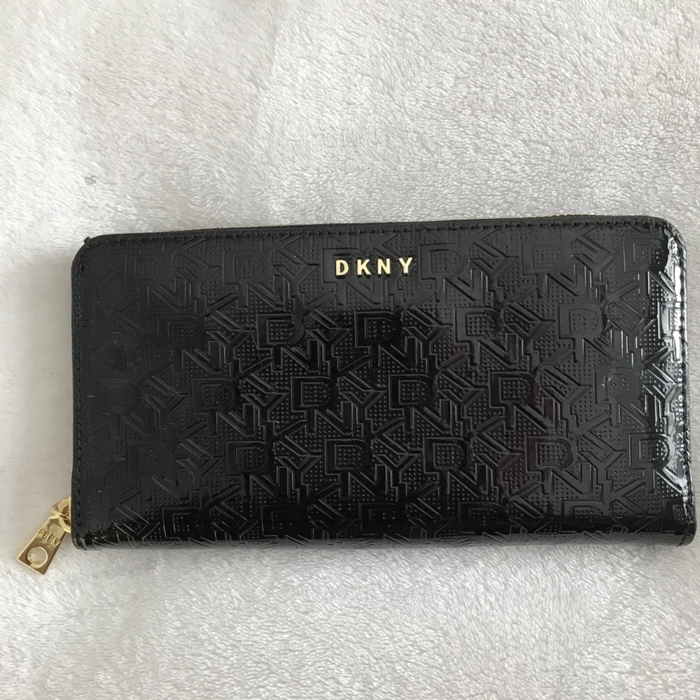 DKNY Wallet